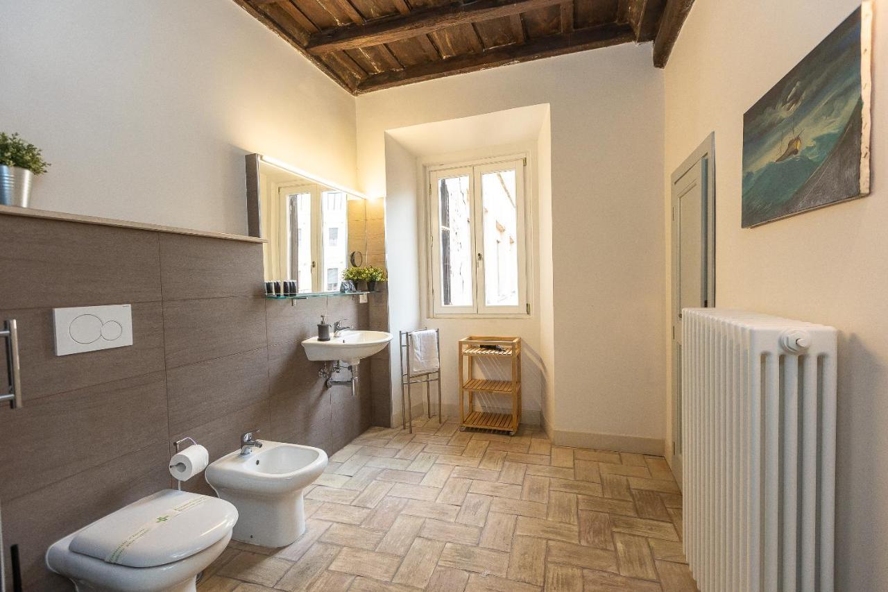 Rome Historical Apartment - Arco Dei Banchi Roma Exterior foto