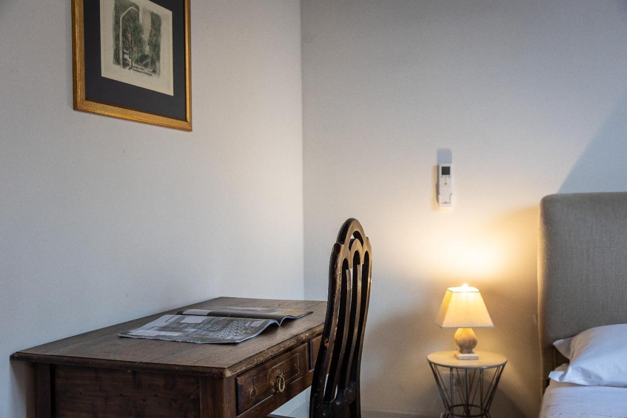 Rome Historical Apartment - Arco Dei Banchi Roma Exterior foto