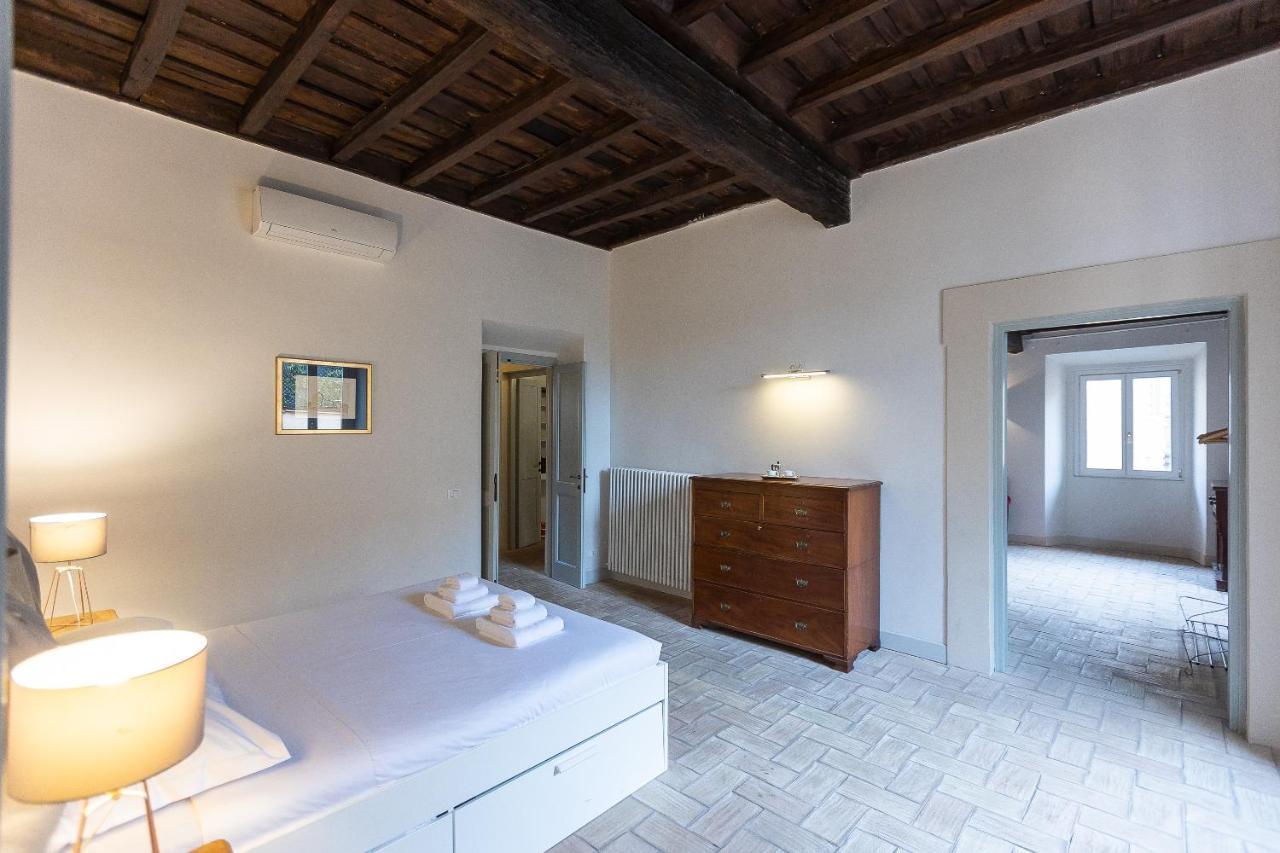 Rome Historical Apartment - Arco Dei Banchi Roma Exterior foto