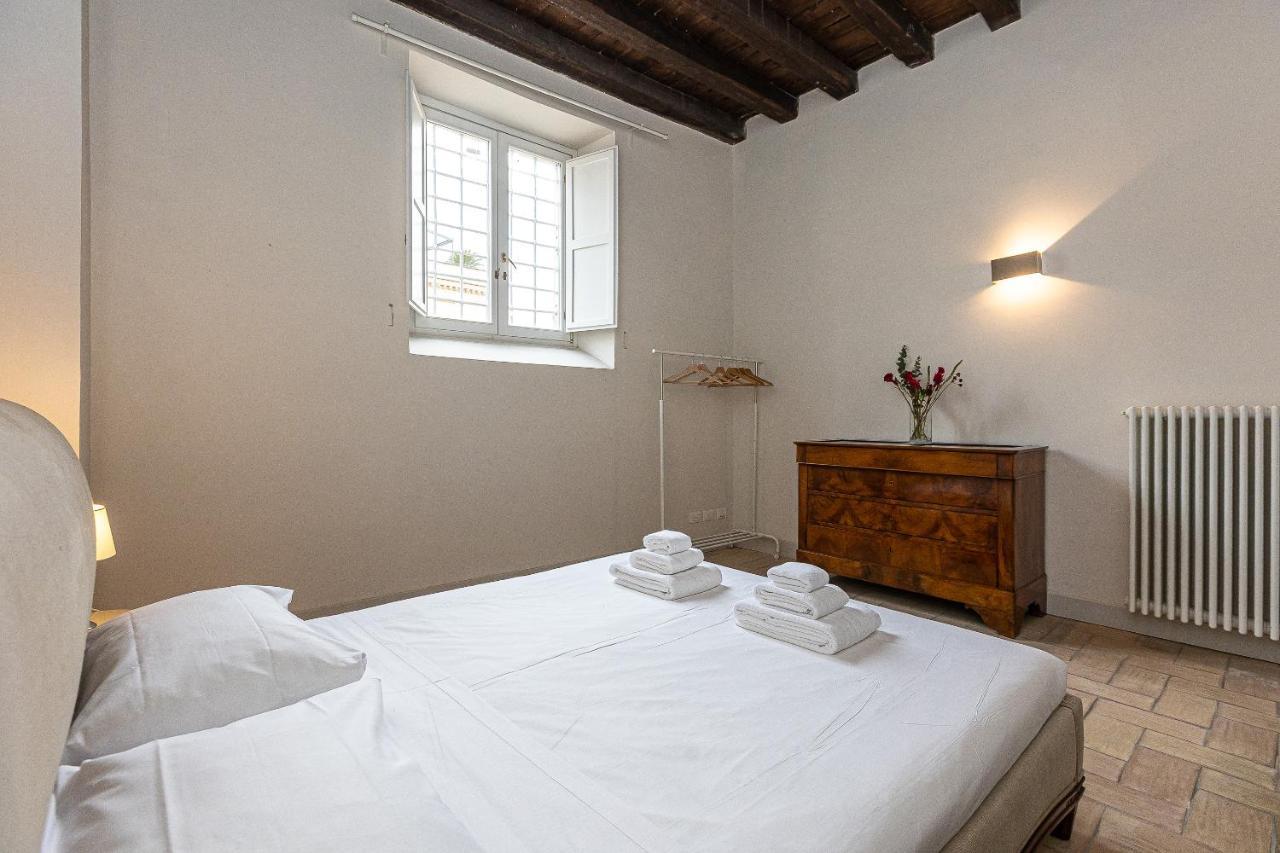 Rome Historical Apartment - Arco Dei Banchi Roma Exterior foto